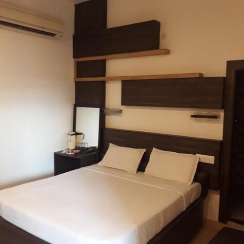 Hotel Ur Prayagraj Exterior foto
